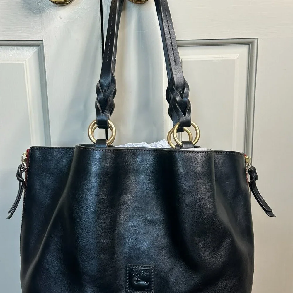 DOONEY & BOURKE FLORENTINE LARGE ZIP BARLOW – BLACK - Picture 4 of 11